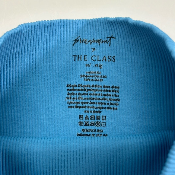 FP Movement Free People Happiness Runs Bike Shorts Blue M/L NWOT - Picture 4 of 6